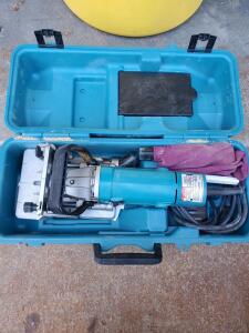 Makita 3901 Plate Joiner, 4" Blade, 5.6A 10,000 RPM, Dust Bag & Case, Serial 49871A
