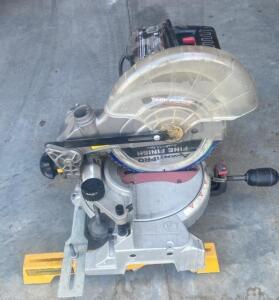 Genesis GMS1015LC 10-inch Compound Miter Saw with Laser Guide, 15A, 4,600 RPM ( Powers On ) ( Bay 2 )