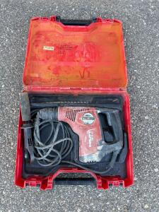 Hilti TE 7-C Rotary Hammer Drill, 120V, 850W, SDS-Plus, With Case and Side Handle