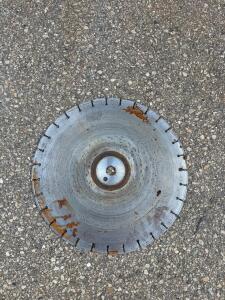 14" Segmented Diamond Saw Blade, 1" Arbor, 18 Segments, Concrete/Masonry Cutting