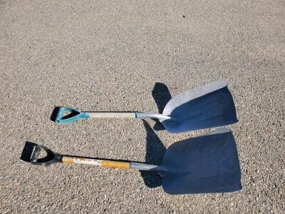 Square Point Manual Shovels, Steel Blade, D-Grip Handle, 42in Overall Length, Lot of 2