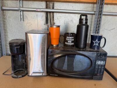 Proctor Silex 0.6 cu. ft. 700W Countertop Microwave Oven, Black & More (bay 2)