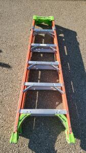 Louisville Ladder FXS1506 6 ft Fiberglass Cross Step, Type IA, 300 lb, SHOX, 2022, ANSI/OSHA