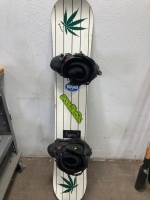 Rossingnal Snowboard w/ Bindings and size:10.5 Boots