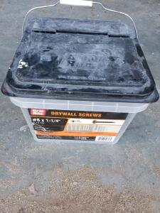 Grip Rite #6 x 1-1/4" Drywall Screws, Partial 25lb Container, Phillips Bugle Head, Coarse Thread