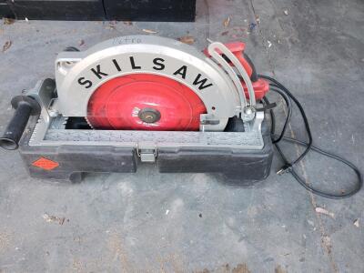 SKILSAW 825 8-1/4" Metal Cutting Worm Drive Circular Saw with Original Case and Blade