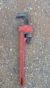 14" Heavy Duty Drop Forged Steel Pipe Wrench, Adjustable Jaw, Serrated Grip, Red Handle ( Bay 3 )