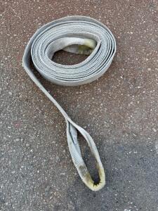 Erickson 3" x 30' Tow Strap, 27,000 lb Break Strength, 13,500 lb Vehicle Weight Limit, Model 59800