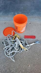Vertical Rope Lifeline Fall Protection Kit with Lanyard, Roof Anchor & 5-Gallon Bucket