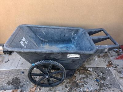 Rubbermaid Commercial Utility Cart, 750 lb Capacity, 55" x 26" x 33.25", Black