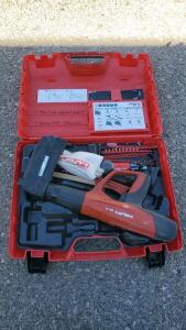 Hilti DX 5 Powder-Actuated Fastening Tool, .27 Cal, Auto-Feed Magazine, Case & Cleaning Kit