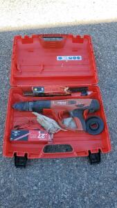 Hilti DX 460 Powder-Actuated Fastening Tool with Accessories