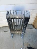 Oil-Filled 1500W Electric Radiator Heater, Manual Controls, 7 Fins, Black, Casters, Set of 2 - 5