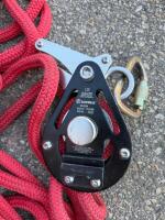 SafeWaze 360-00004 Rope Grab Fall Protection Device with 50 ft Red Copolymer Lifeline - 2