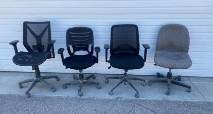 Lot of 4 Rolling Office Chairs &ndash; Ergonomic Mesh & Fabric, Adjustable, Black & Gray