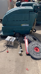 Speed Scrub 2001HD Floor Sweeper With Charger and Some Accessories