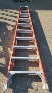 Louisville FS1510 10 ft Fiberglass Step Ladder 300 lb Type 1A SHOX Feet ANSI, Made 4/21