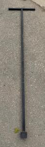 Heavy-Duty Steel Manual T-Handle Sign Post Puller, 42" Length, Black, 2"x2" Base