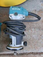 Makita RT0701C 1-1/4 HP Compact Router, Variable Speed, Fixed Base, Original Box - 3