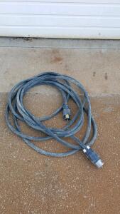 50A 250V Heavy-Duty Industrial Extension Cord with Twist-Lock Connectors