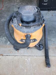 RIDGID HD1600 16-Gallon 6.5 PHP Wet/Dry Vacuum with Detachable Blower