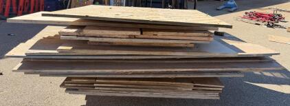 Mixed Lot of 15&ndash;20 Used Plywood Sheets, 4x8 ft, 3/4" & 1/2" Thick