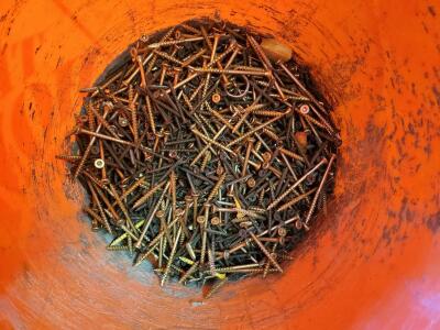 Bulk Assorted Construction Screws (100+) in Home Depot 5-Gallon Bucket, Mixed Sizes & Finishes