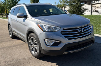 2016 HYUNDAI SANTA FE - 4X4!