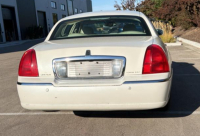 2004 LINCOLN TOWN CAR ULTIMATE - SUNROOF! - 2