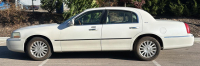 2004 LINCOLN TOWN CAR ULTIMATE - SUNROOF! - 4