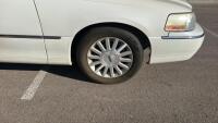2004 LINCOLN TOWN CAR ULTIMATE - SUNROOF! - 27