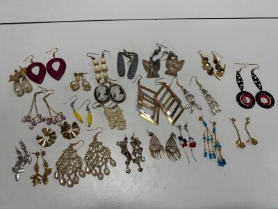 Large Fashion & Costume Earring Lot &ndash; 16+ Pairs, Mixed Materials, Dangle, Stud, Retro Styles