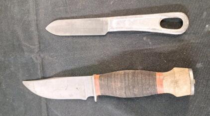 (1) Vintage Remington PAL RH-34 Hunting Knife & (1) Vintage U.S. Military Mess Kit Knife