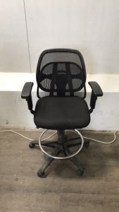Black Adjustable Office Chair