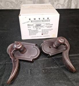 (1) Emtek Cast Bronze Tuscany Napoli Leverset W/ #11Rosette, Passageway - Dark Bronze - RH