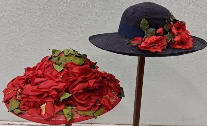 Vintage Women's Wide-Brim Hats with Artificial Floral Appliqu&eacute;