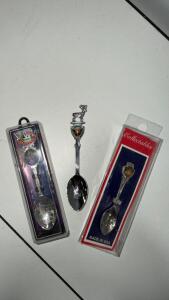 Wisconsin, Minnesota, Pennsylvania State Souvenir Spoons, Silver-Plated, Enamel Crests, Animal & Cheese Charms, Set of 3 ollector Lot: Polaroid PhotoMAX Fun! Digital 320 Creative Kit &ndash; 0.08MP CMOS, Internal Memory, Serial, Sealed & I Dog Robot & Pro 200 V