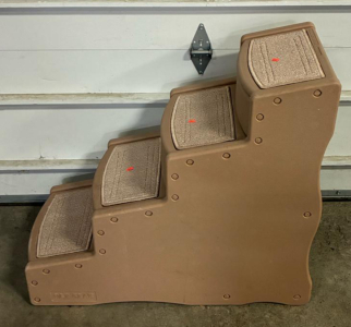 Pet Gear Easy Step IV 4-Step Pet Stairs, 150 lb Capacity, 30.5" Height, Tan