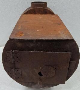 Barrel-Style Wood-Burning Stove, Steel, Front Door w/ Vent, Freestanding, Rusted Finish