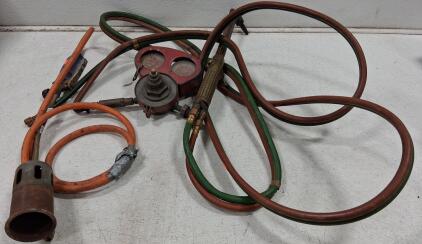 Oxy-Acetylene Torch Kit with Regulator, Hoses, and Heating Head &ndash; Heavy Wear