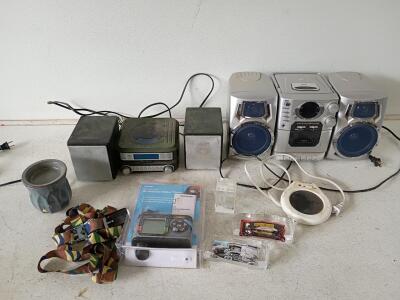 Mini Hi-Fi Stereo System with CD, Cassette, FM/AM Radio, 2 Speakers
