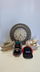Edinburgh Clock Works Co. 24" Decorative Wall Clock, Koozy Lot, Two sourdough bread starter kits