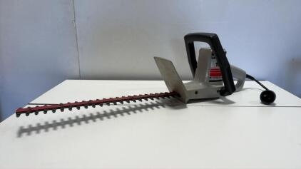 Craftsman Sears 18" Electric Hedge Trimmer 315.798630 Corded Double Insulated USA Untested