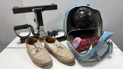 AMF Magic Line Bowling Set &ndash; Ball (F52278), Shoes, Blue Bag, Accessories, Pedal Exerciser