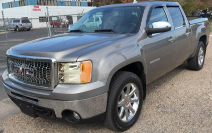 2013 GMC SIERRA 1500 - 4X4!
