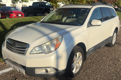 2012 SUBARU OUTBACK LIMITED - AWD- HEATED SEATS!