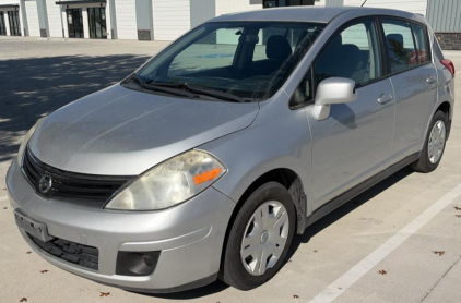 2011 NISSAN VERSA -127K MILES!