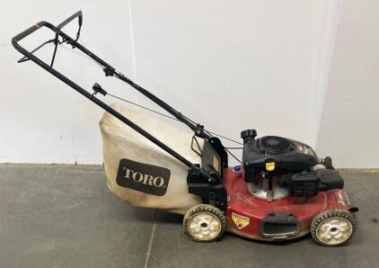 Toro Recycler 22" Self-Propelled Lawn Mower, Kohler 149cc Engine, FWD, Grass Bagger