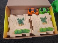 Motorized Puzzle Track Racing Set & Flexible Magic Track, 8 Cars, 100+ lego's , - 3