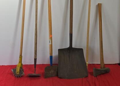 Lot of Used Manual Landscaping and Gardening Tools (6 pcs)